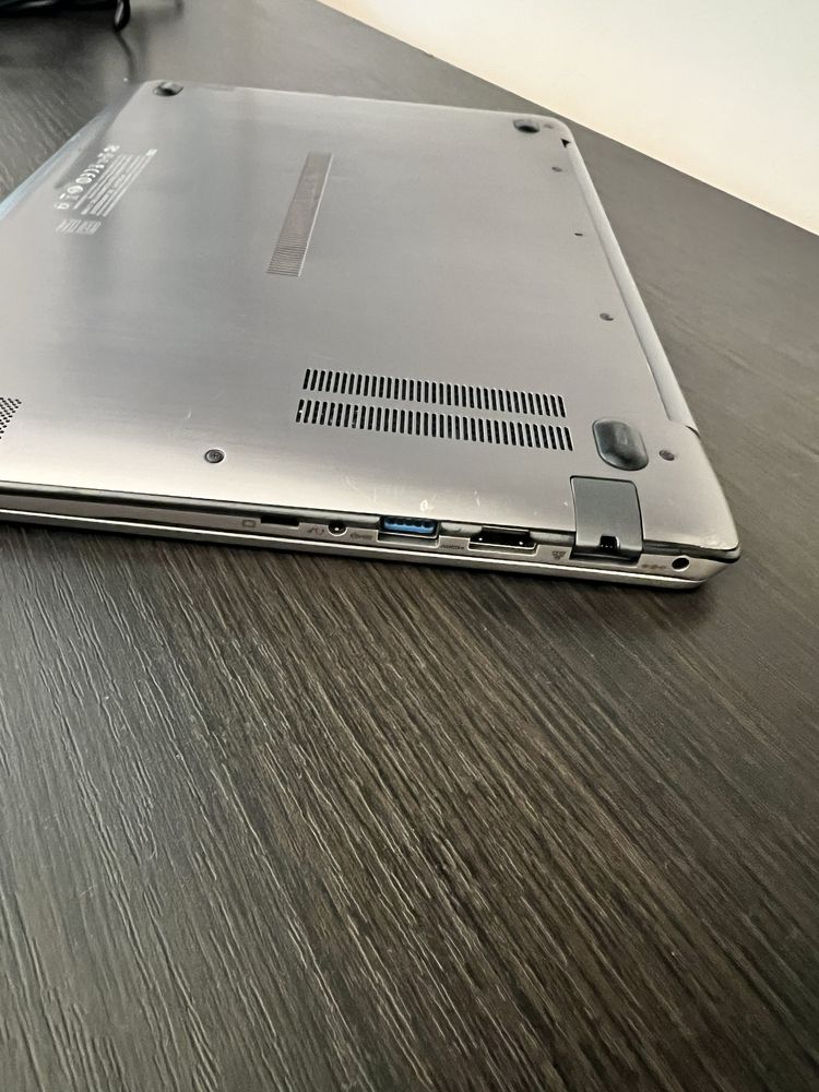 Samsung Notebook NP730U3E