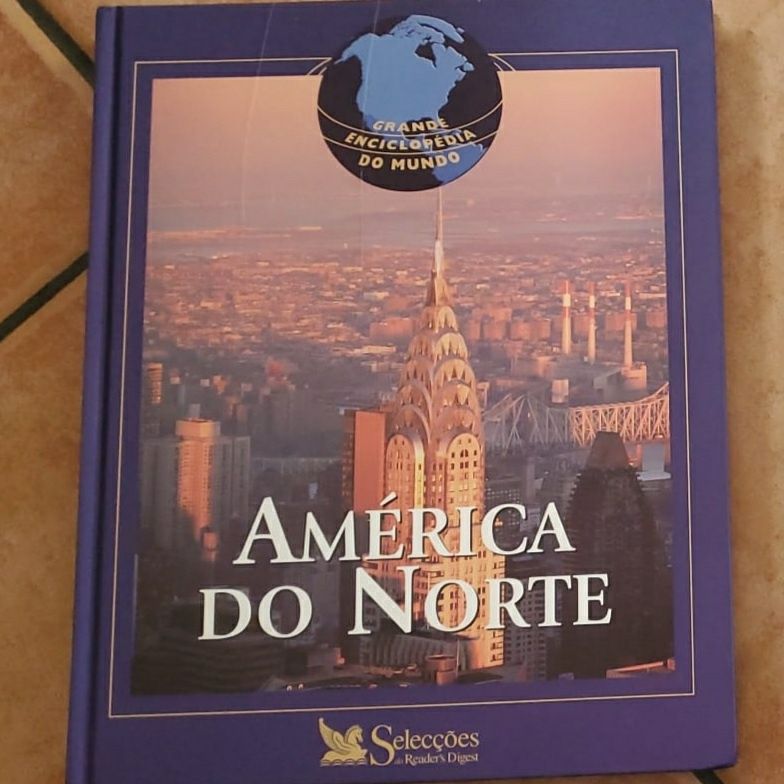 Conjunto de Atlas e Livros de Viagens, Enciclopédias