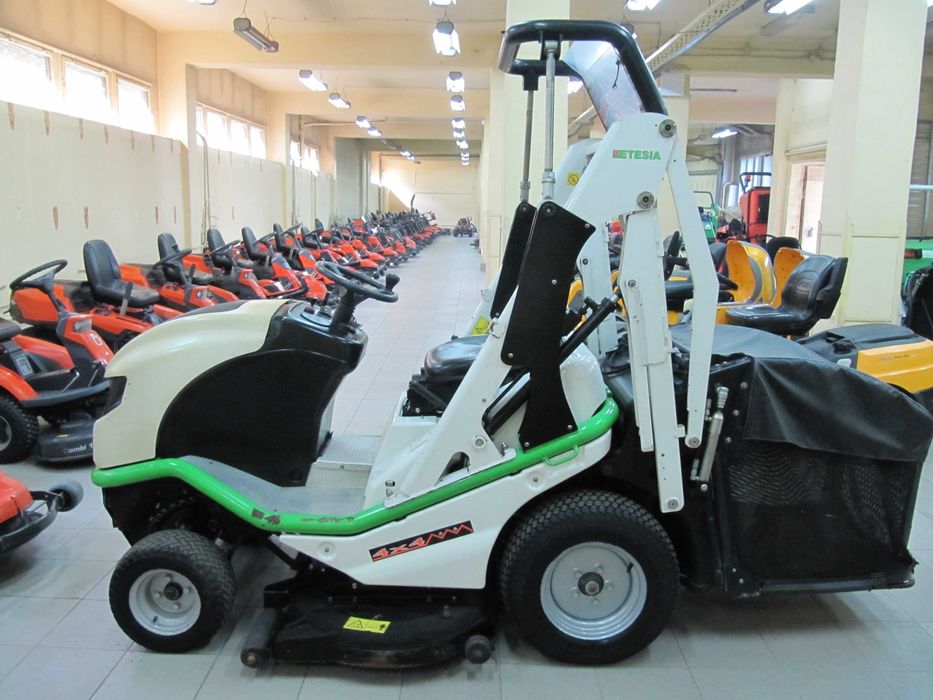Traktorek Kosiarka Etesia Buffalo 124 4x4 Iseki/John Deere 2018r