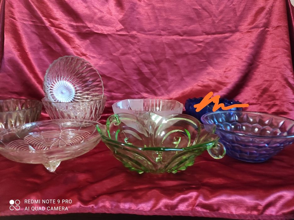 Посуда времён СССР, салатницы, вазы.