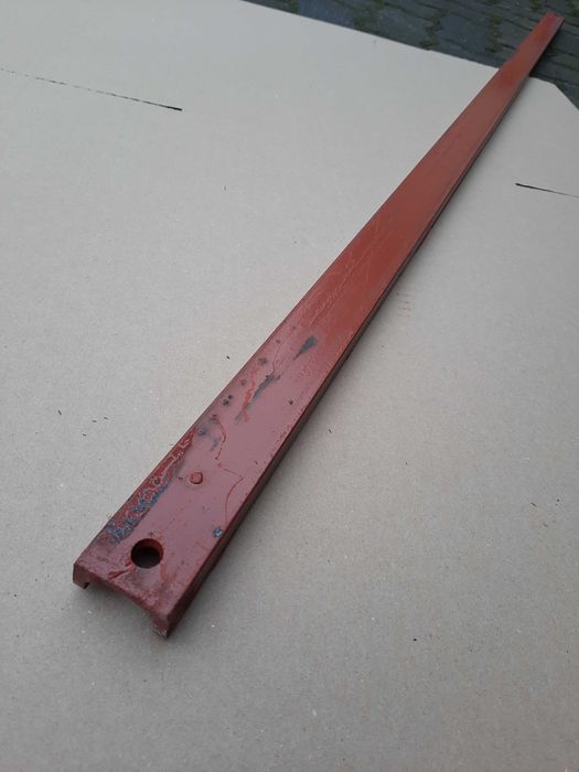 listwa przenośnika przykręcana rozrzutnika rozrzutnik