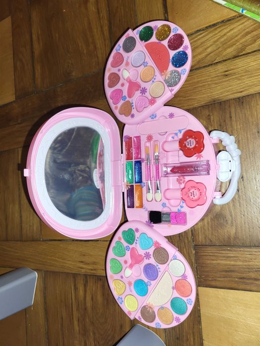 Набір косметики для дівчинки від 3 років