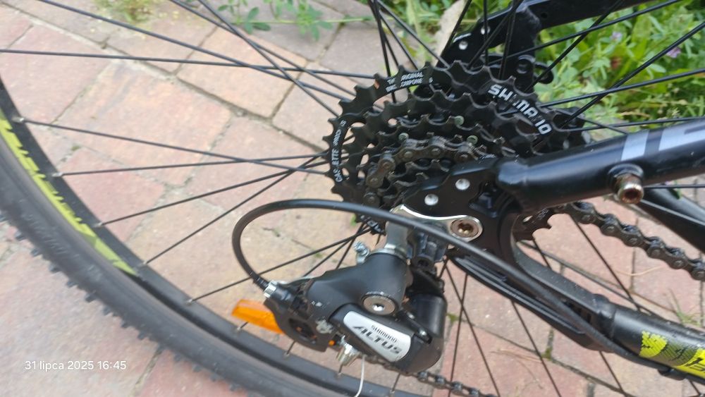 Rower tabou blade 1.0 lekko porysowany na ramię i przy łańcuchu