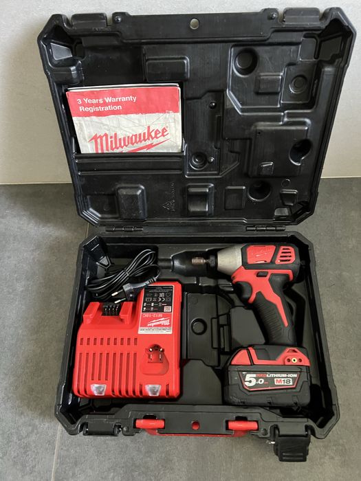 Акум.імпакт  Milwaukee M18 BID