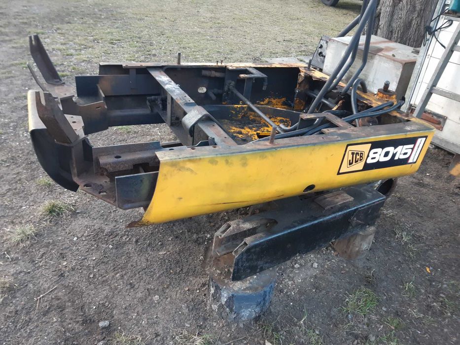 podwozie do minikoparki jcb 8015 , 8014 , 8018 wieniec obrotu