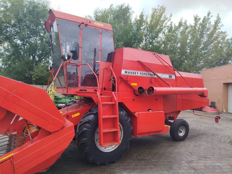 Комбайн зернозербовий Massey Ferguson 16. Масей Фергусон 16