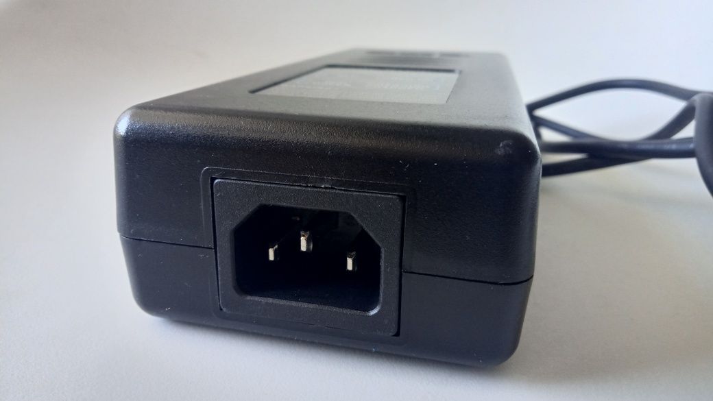 Ładowarka 36V 2A