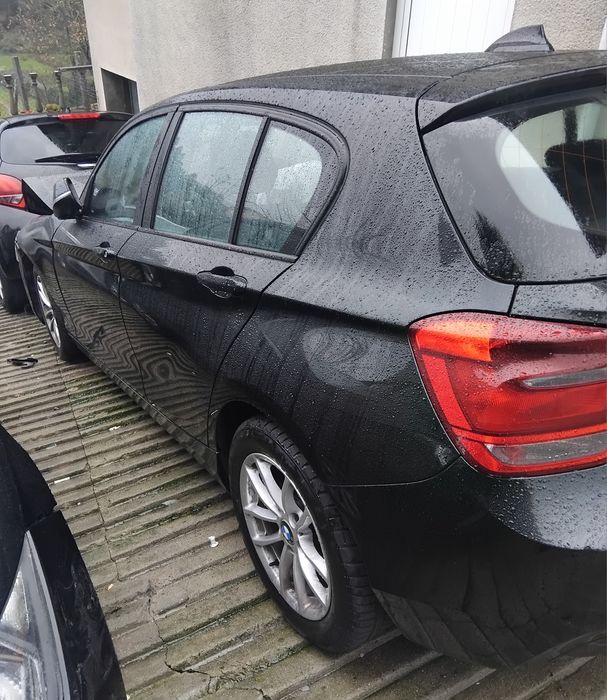 vendo BMW serie 1 118 i  170CV de 2012   acidentado salvado