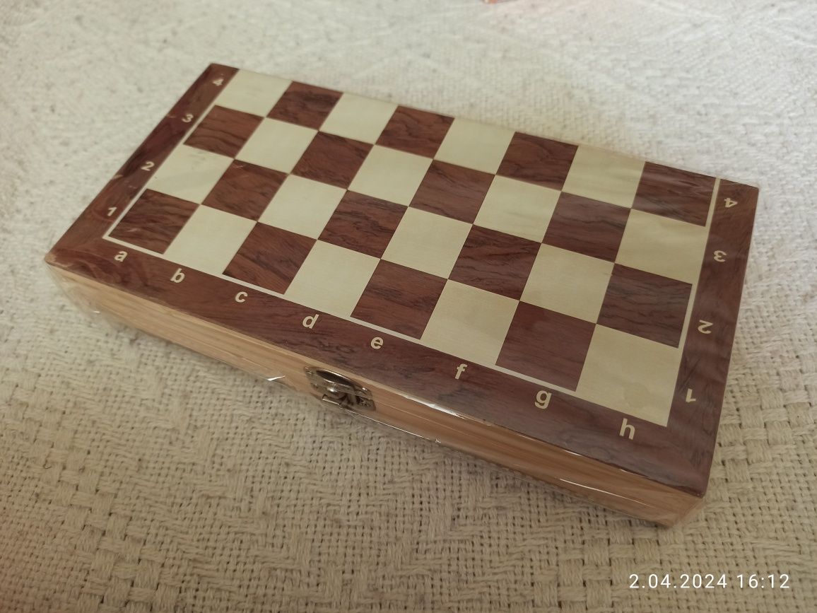 Szachy warcaby backgammon