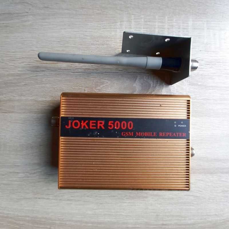 Wzmacniacz zasięgu sygnału GSM JOKER 5000 z anteną