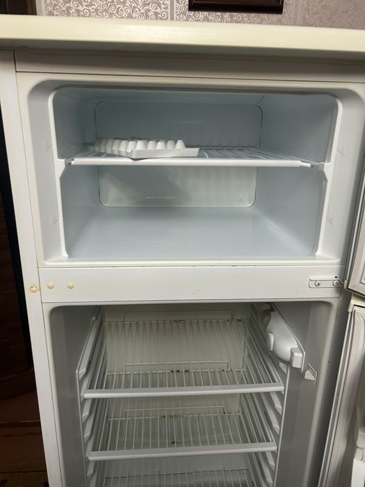 Холодильник Reinford