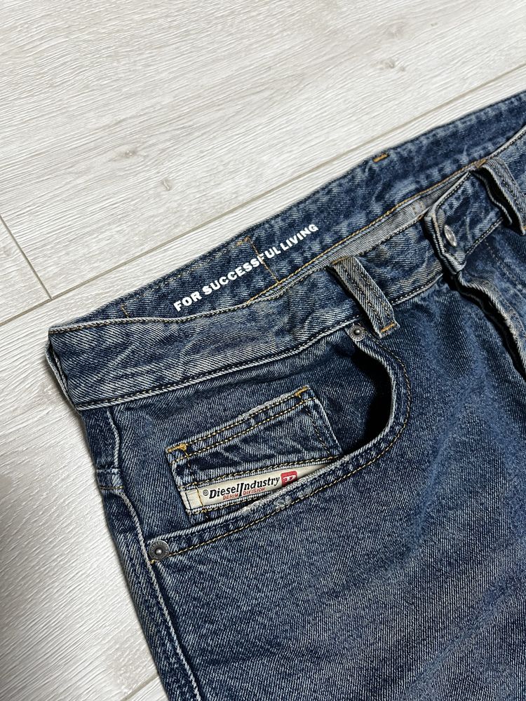 Широкі джинси Diesel