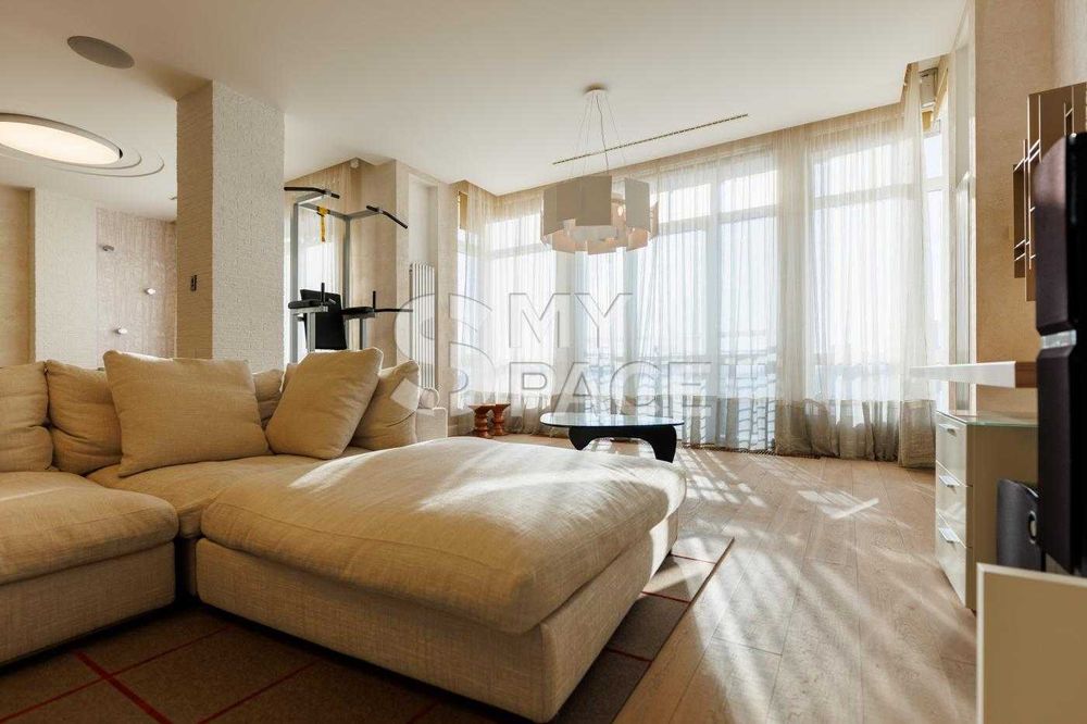 Квартира 208 м2 з ремонтом, вул. Грушевського 9а,Арсенальна