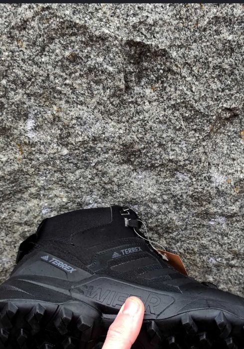 Зимові чоловічі ботінки Adidas Terrex Swift R