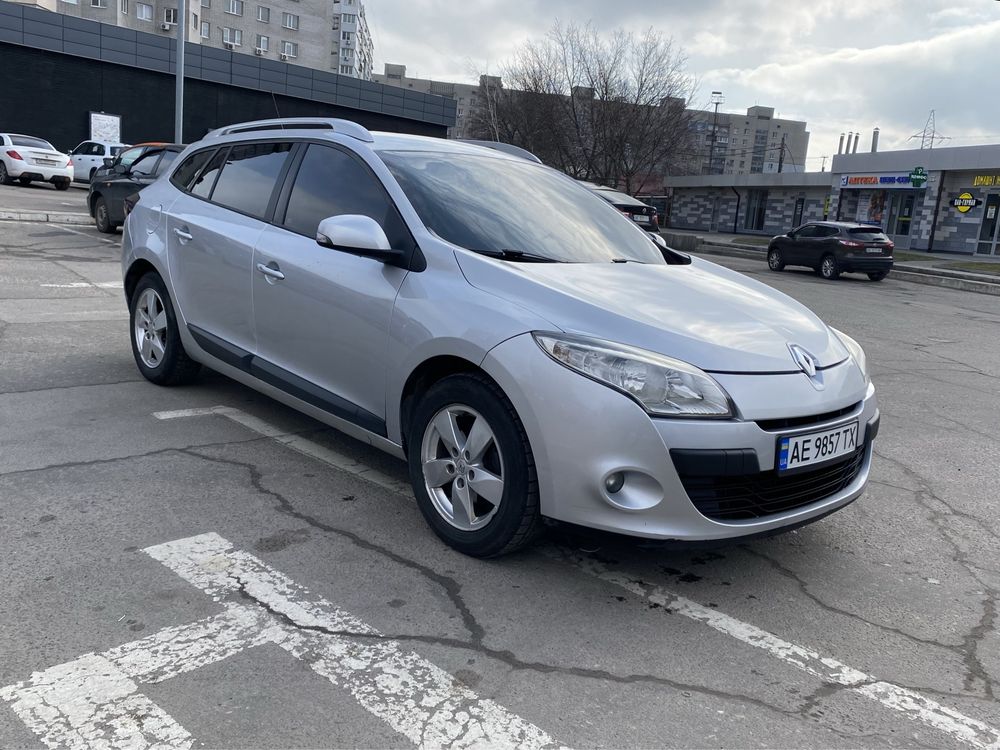 Renault Megane 1.5 tdi механика 6-ти ступка