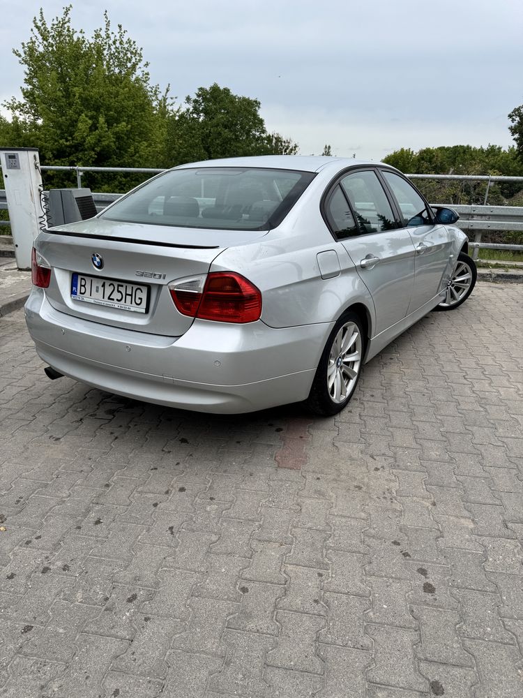 BMW e90 320I 170km