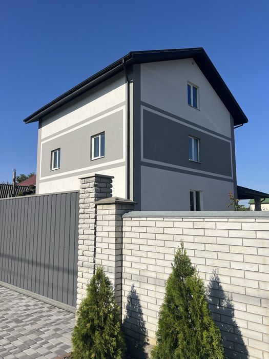 Продам дім 165 кв 3 кім + 80 кв 3-й поверх 14 сотих Гнідин Гнедин