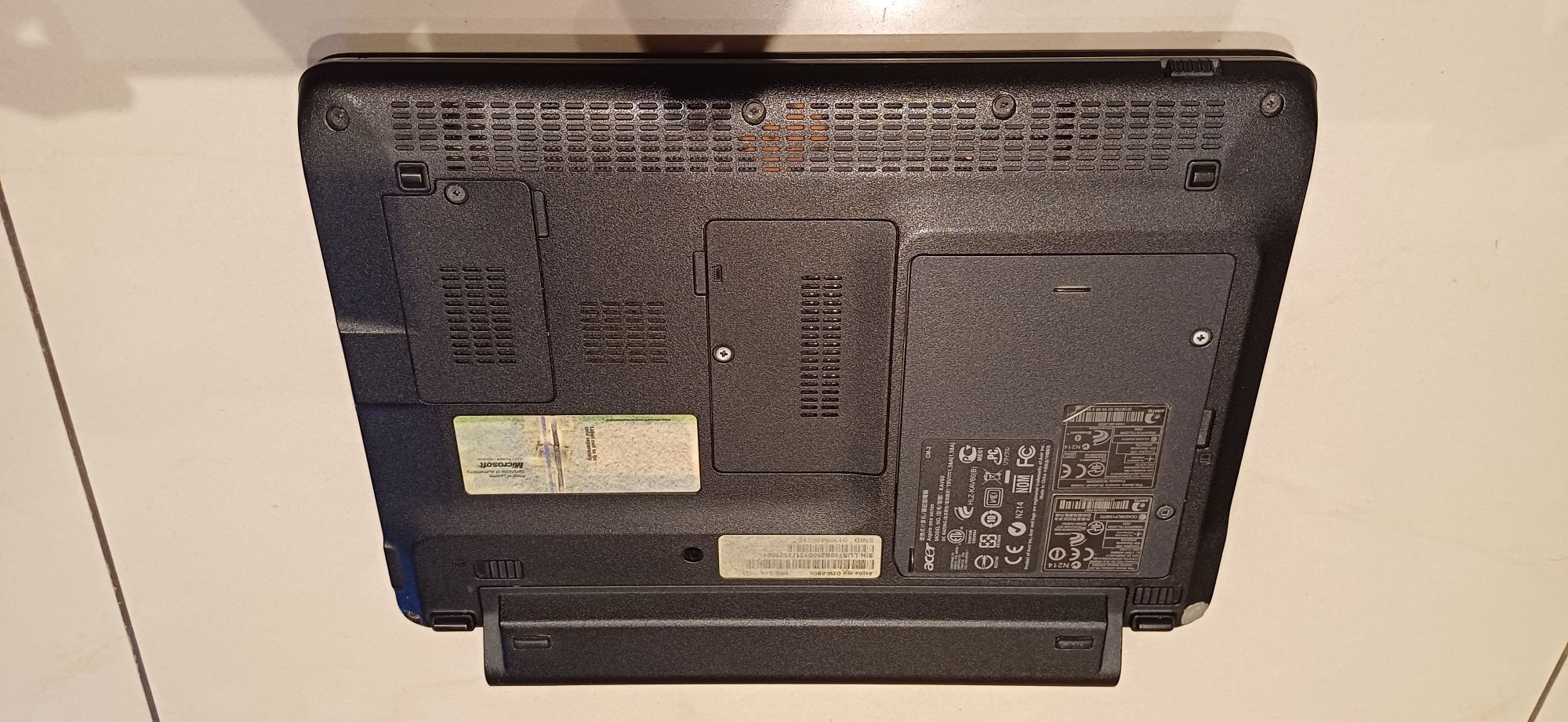 Acer aspire one D250