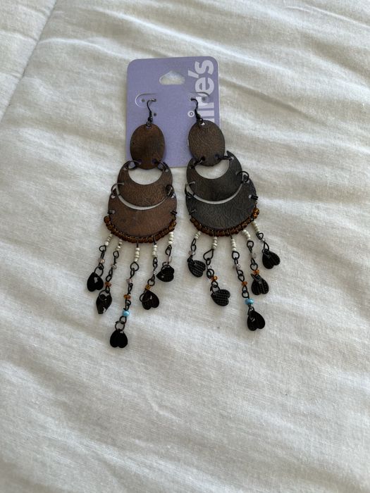 Brincos compridos da Claire’s