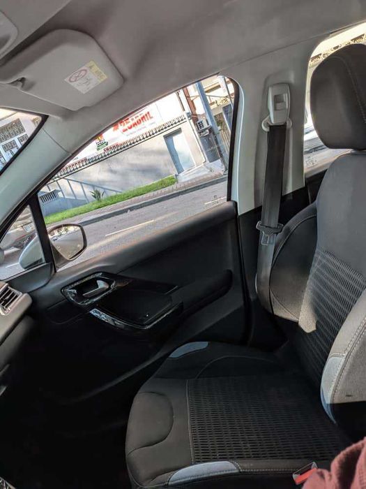 Peugeot 208 E-HDI 1.6 Diesel