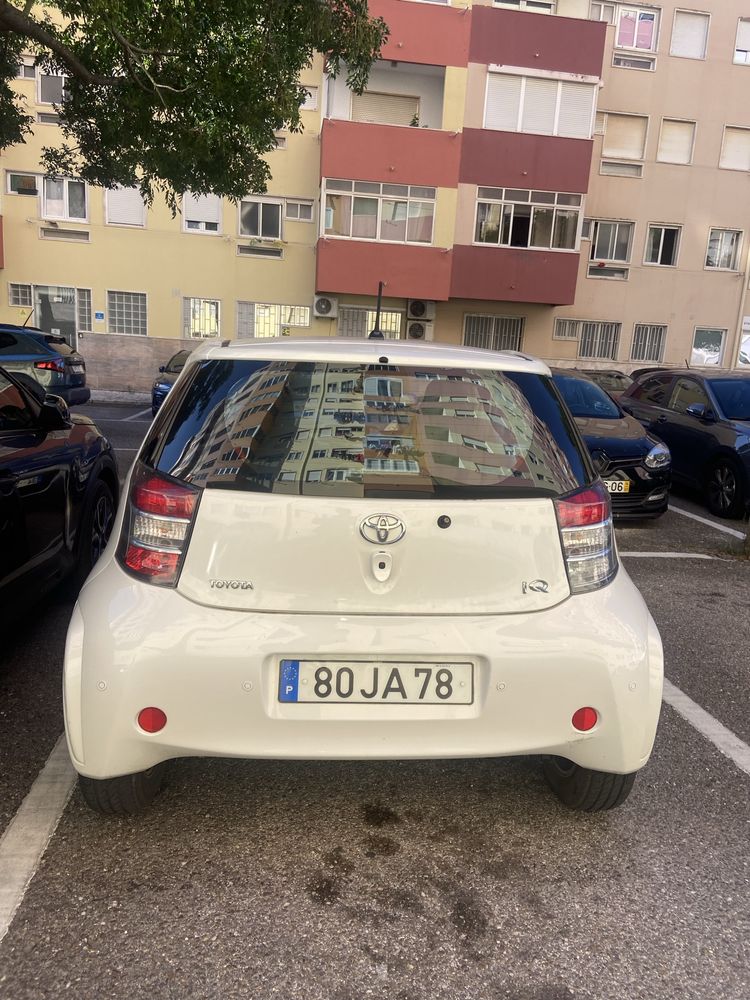 Toyota iQ 1.0 VVT-i