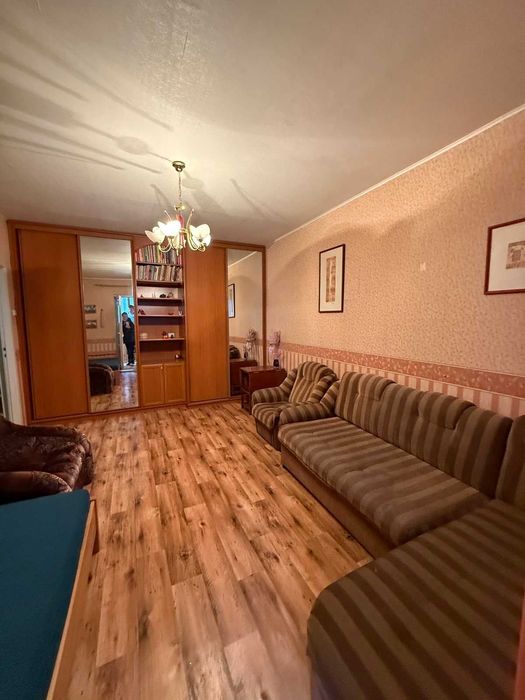 Сдам 2-х.комн.кв-ру, Харьковский м-в , Харьковское шоссе 158 :