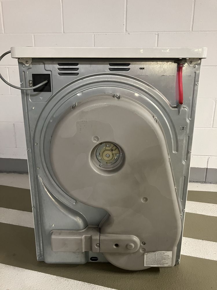 Suszarka Elektrolux EDH97981W sprawna, w dobrym stanie.