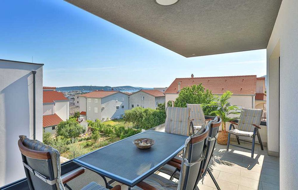 Wakacje, Chorwacja, okolice miasta Trogir, ładny apartament dla 5 osób
