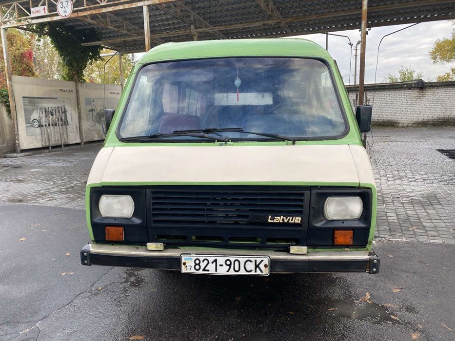 Мікроавтобус пасажир РАФ , на ходу, на ГАЗу, з документами порядок