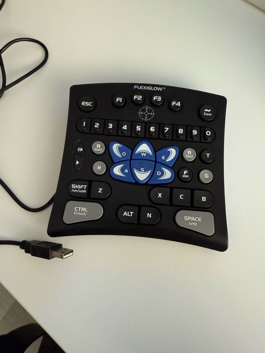 Klawiatura gamingowa – keypad WSAD do FPS (CS, Valorant, Fortnite)