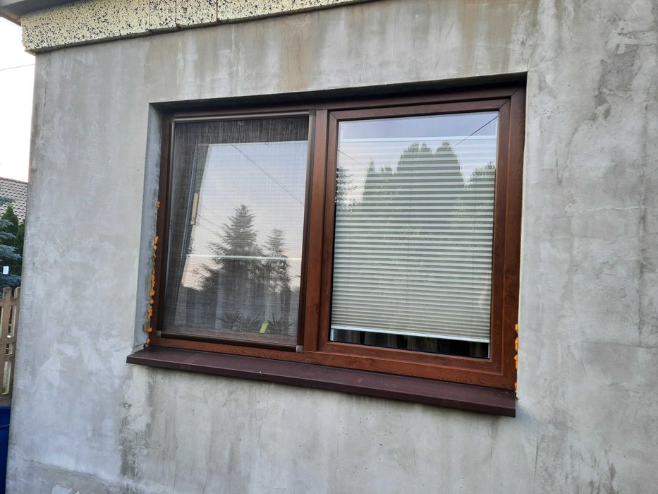 Okno pcw   kolor orzech od zewnątrz  2055x1430 sprzedam