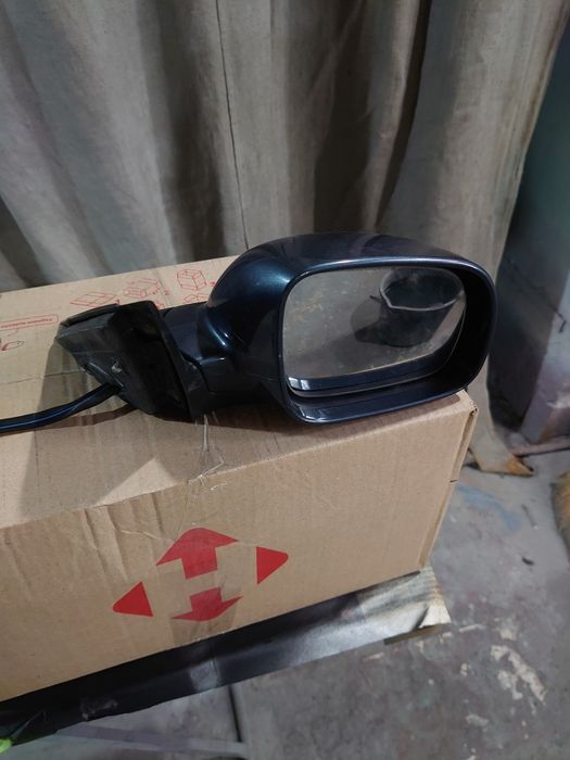 Продам зеркало vw пасат праве