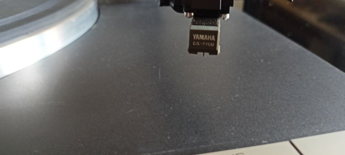 Yamaha gramofon.