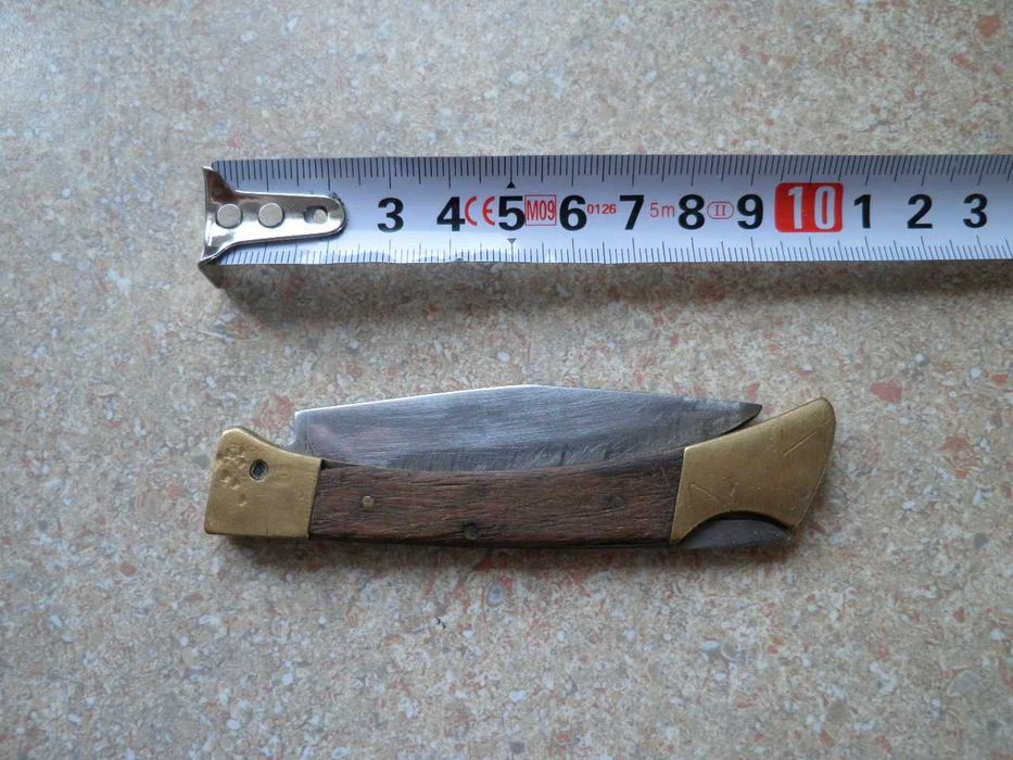 stary scyzoryk z blokadą