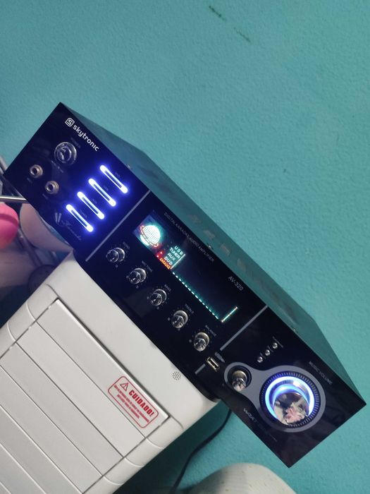 Amplificador com USB