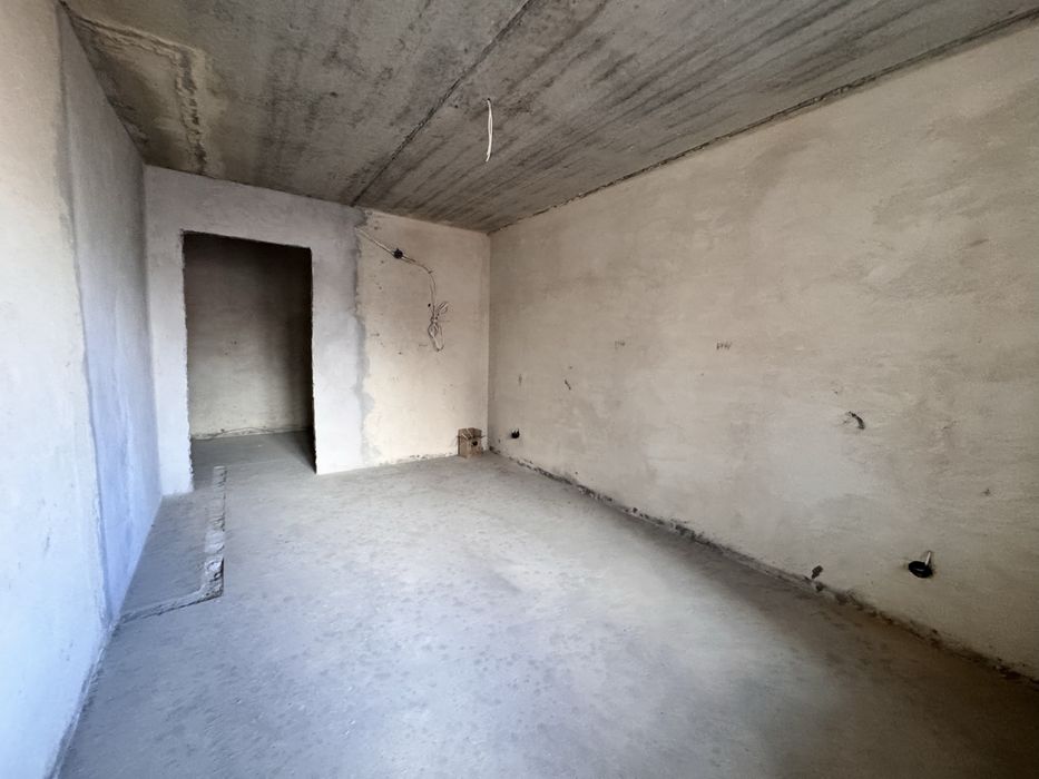 3 кімнатна квартира сира р-н Канада продаж