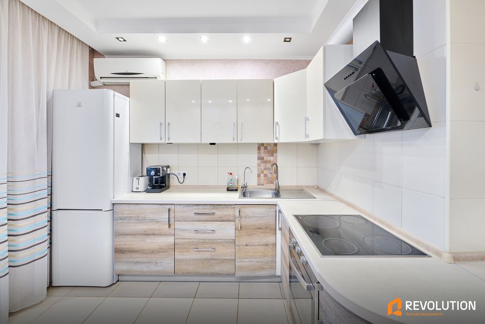 Без%, ЖК Озерний, 1-кім, Академмістечко ~25хв.