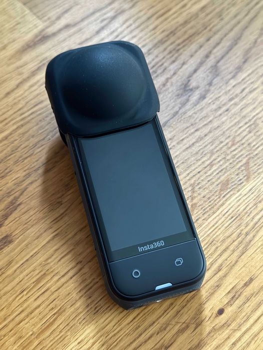 kamerka Insta 360 x5