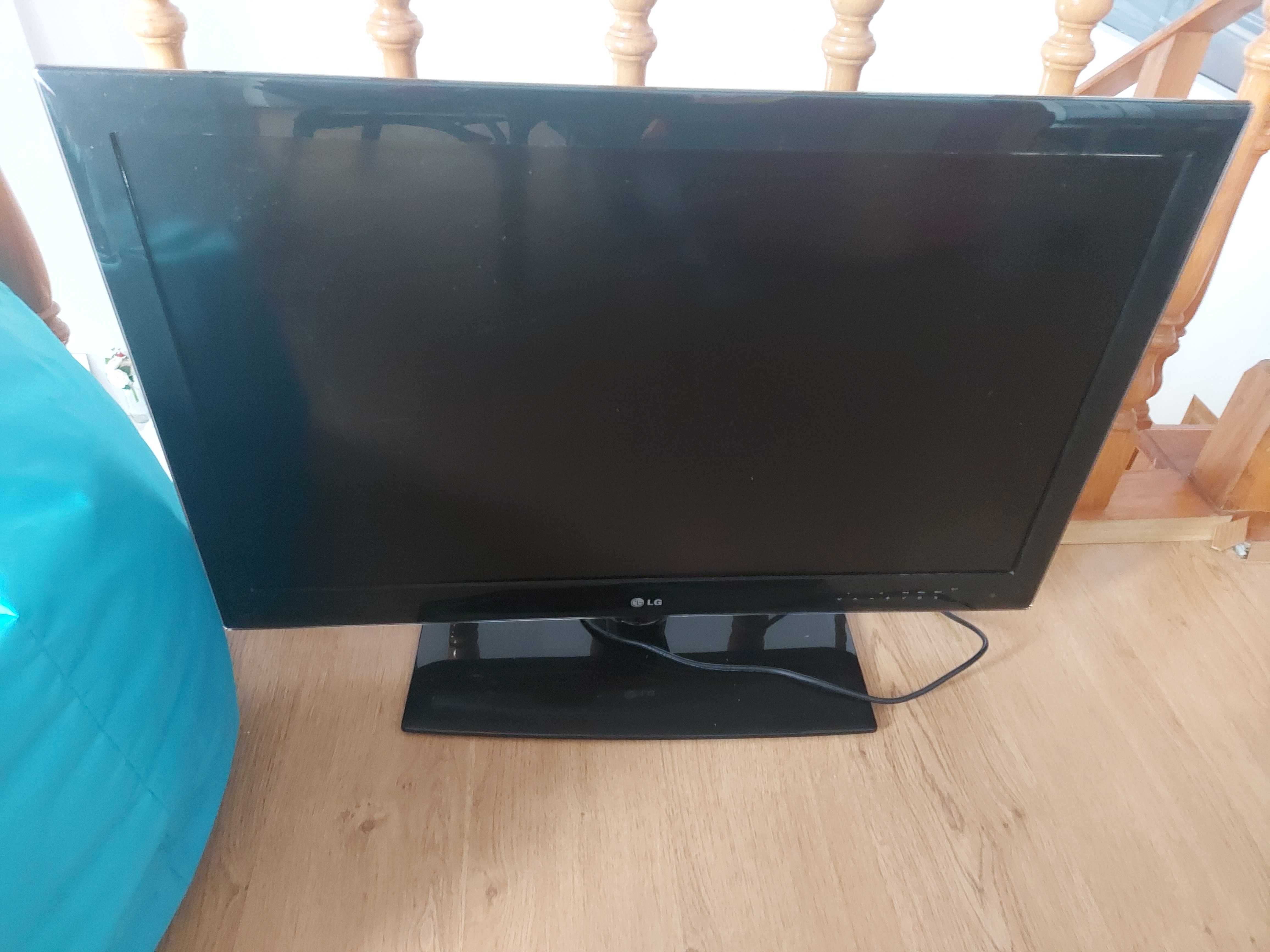 Vende-se Televisão LG