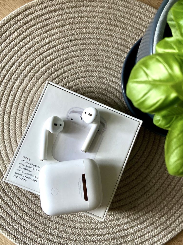 AirPods(2-го покоління)