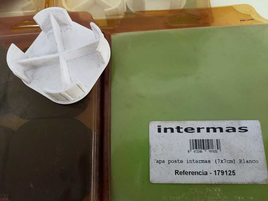 Bases  e Tampas para postes INTERMAS