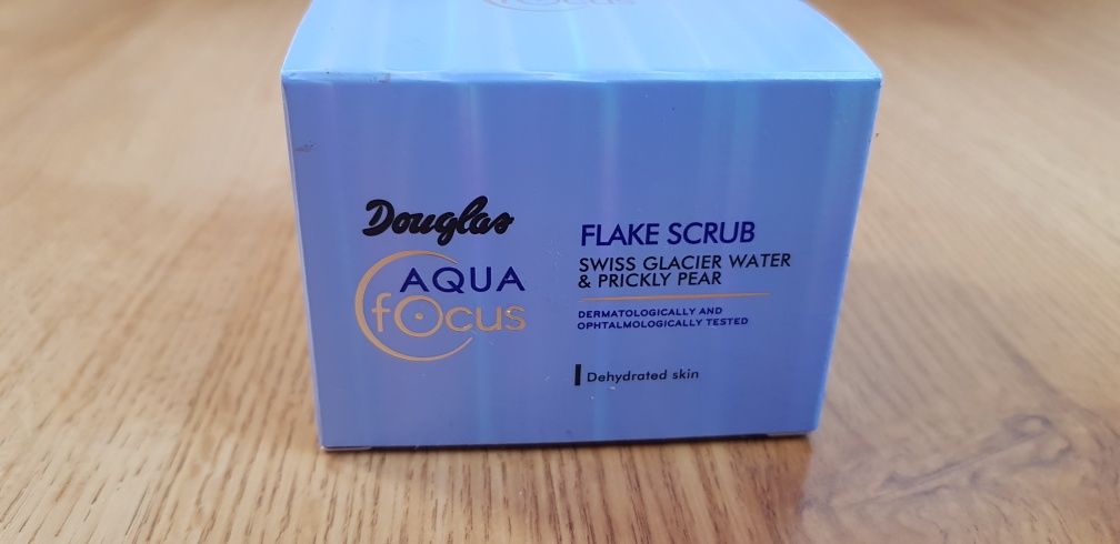 Douglas flake scrub aqua focus peeling do twarzy