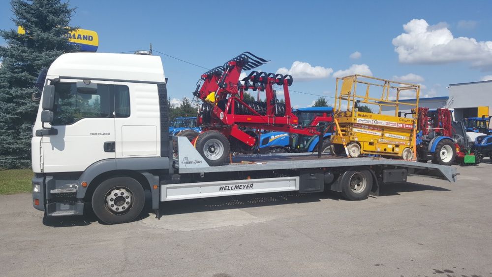 Transport pomoc drogowa laweta bus holholowanie