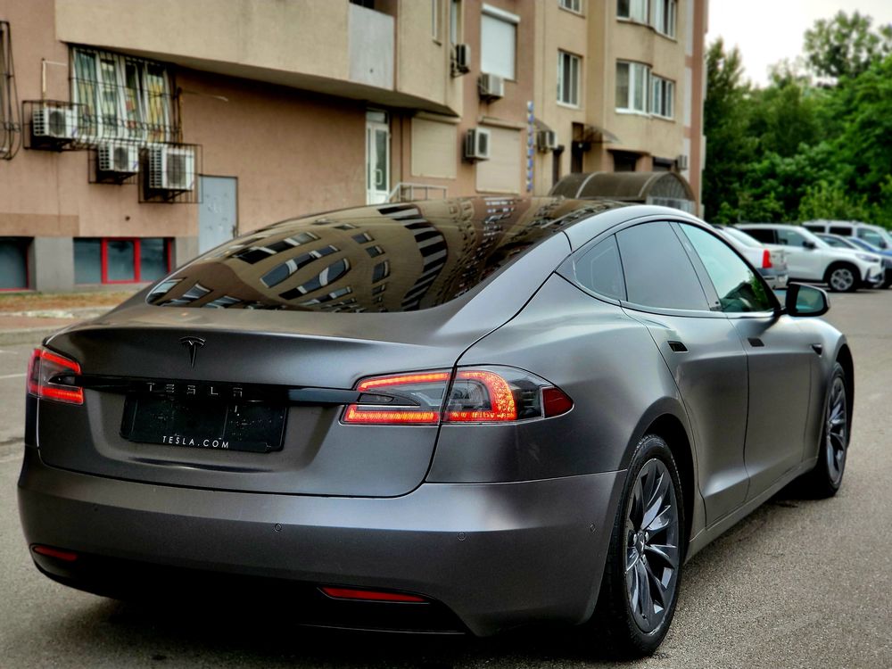 Tesla model S 75 2017р без ДТП в Наявності