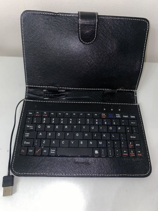 Чохол клавіатура для планшета