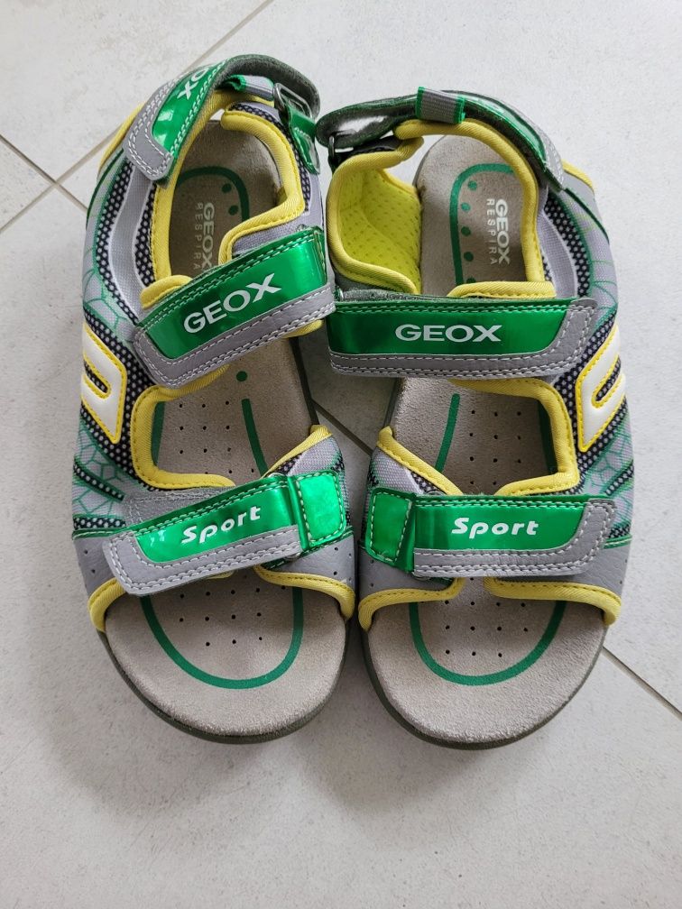 Sandałki dziecięce Geox