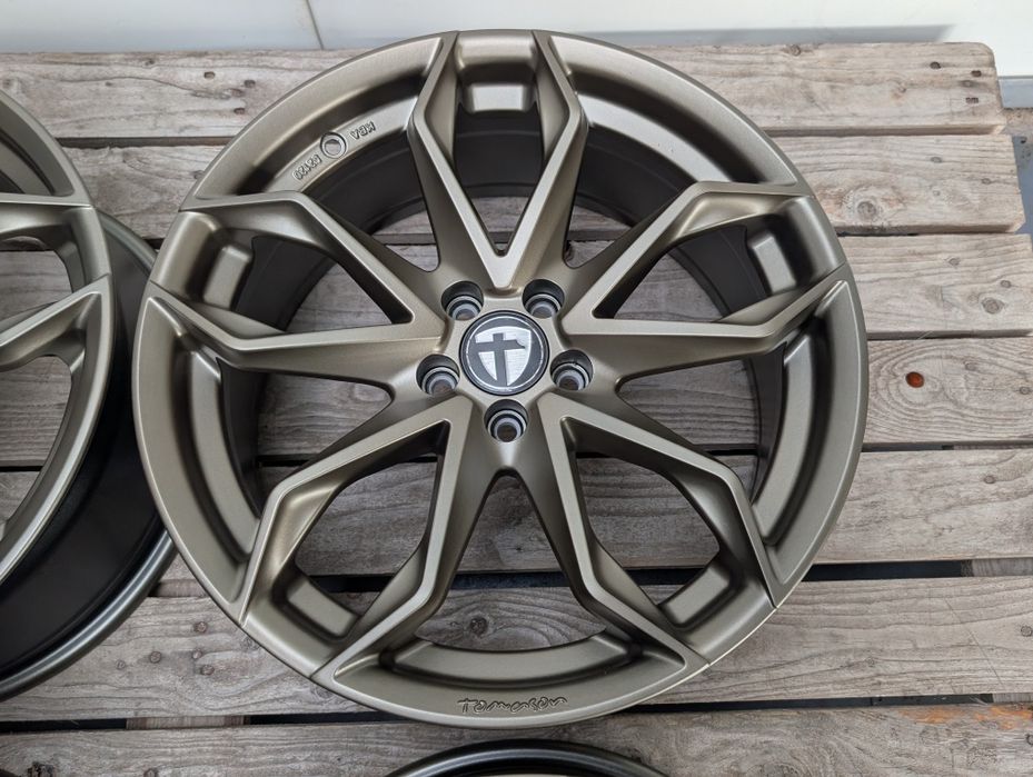 Oryginalne felgi Tomason 18" 5x100 8J ET40 VW Seat Audi Skoda