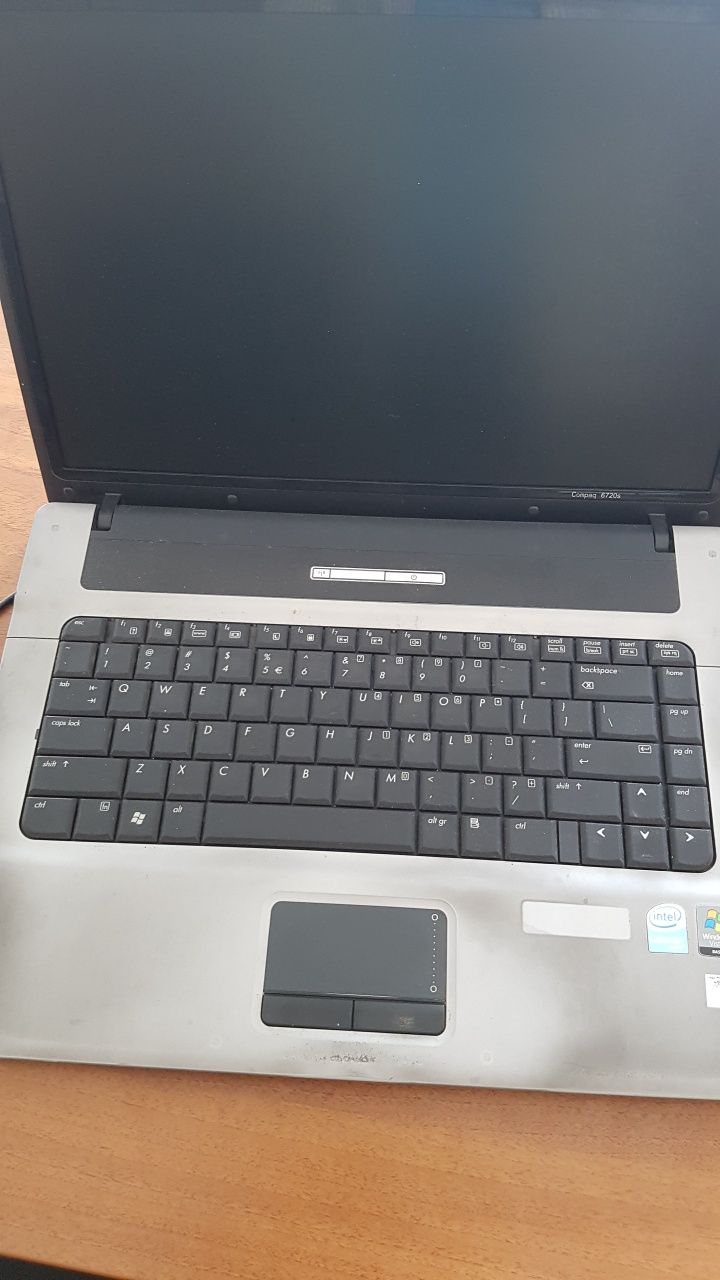 Laptop hp 6720s.