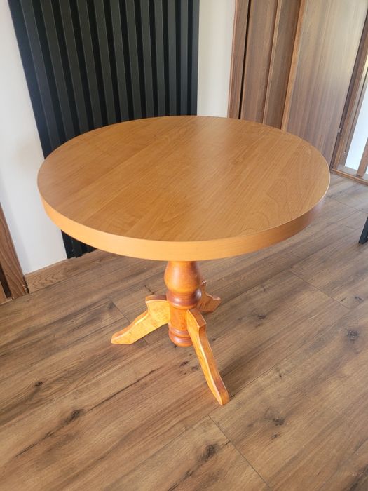 Okrągły stolik kawowy (pomocniczy)