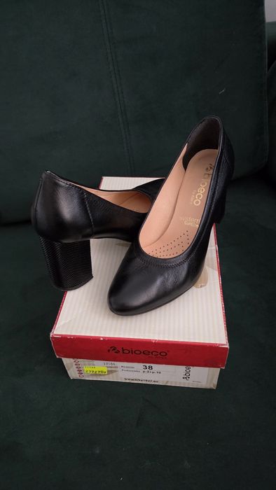 Czarne skórzane czółenka 5778 Bioeco by Arka rozmiar 38